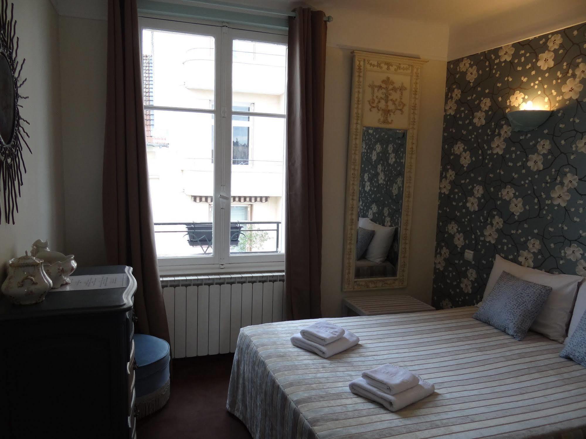 Hotel California Vichy Zewnętrze zdjęcie